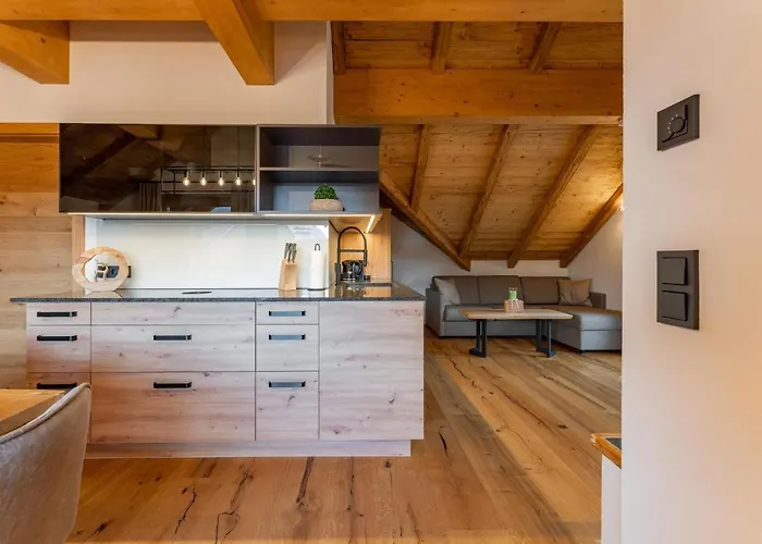 Almapartment Pichl 8-3 *